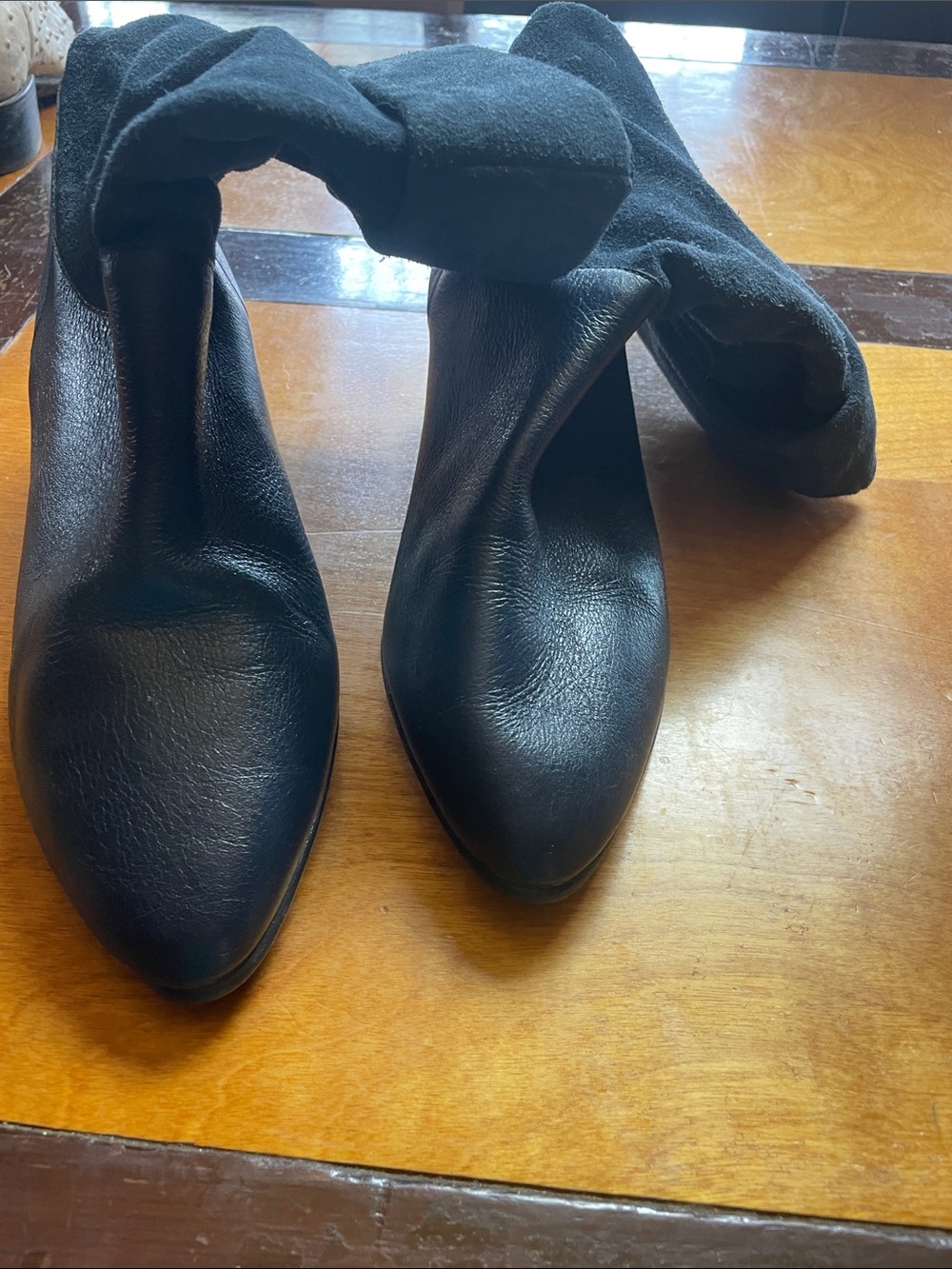 Tarrantinos Blue Pointed Toe Boots - Size 9